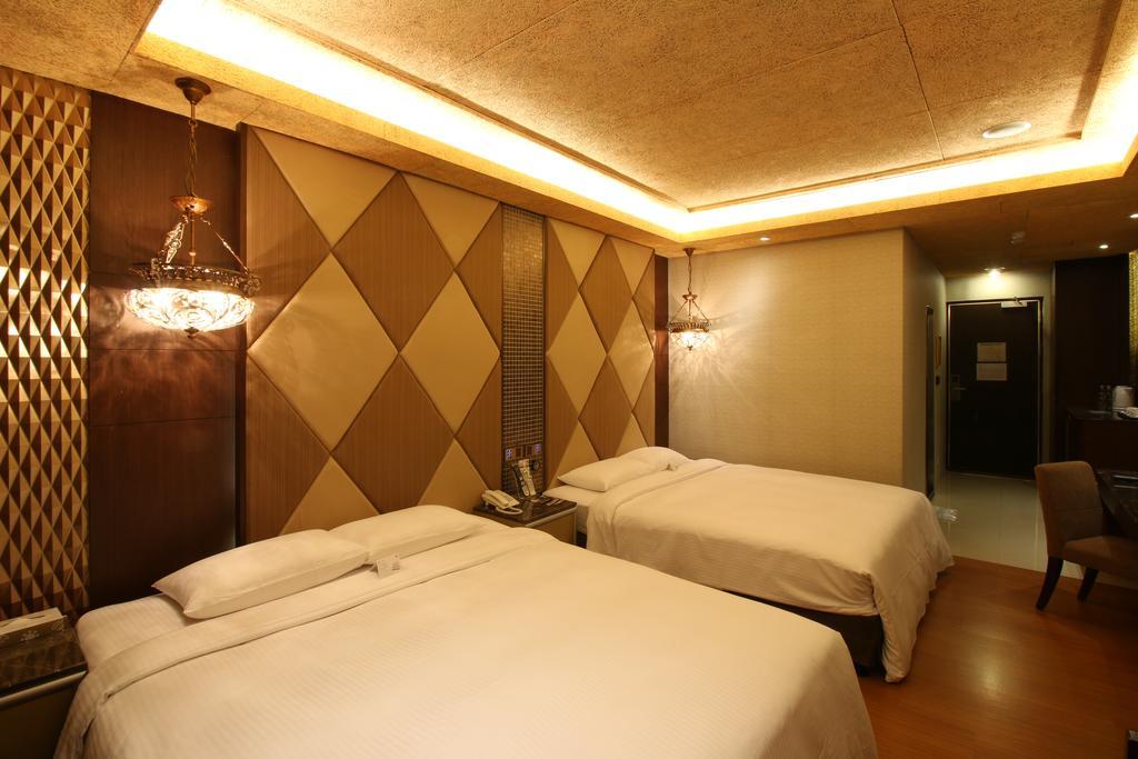 R7 Hotel Kaohsiung Exteriör bild